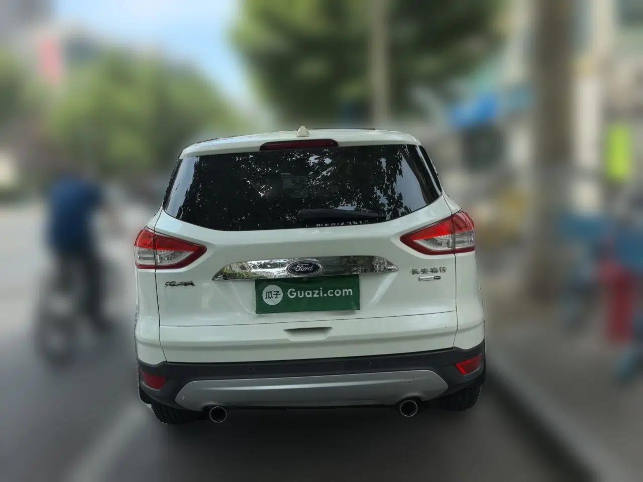 Ford Kuga 2013 1.6L GTDi 4x4 Elite Model — миниатюра 5