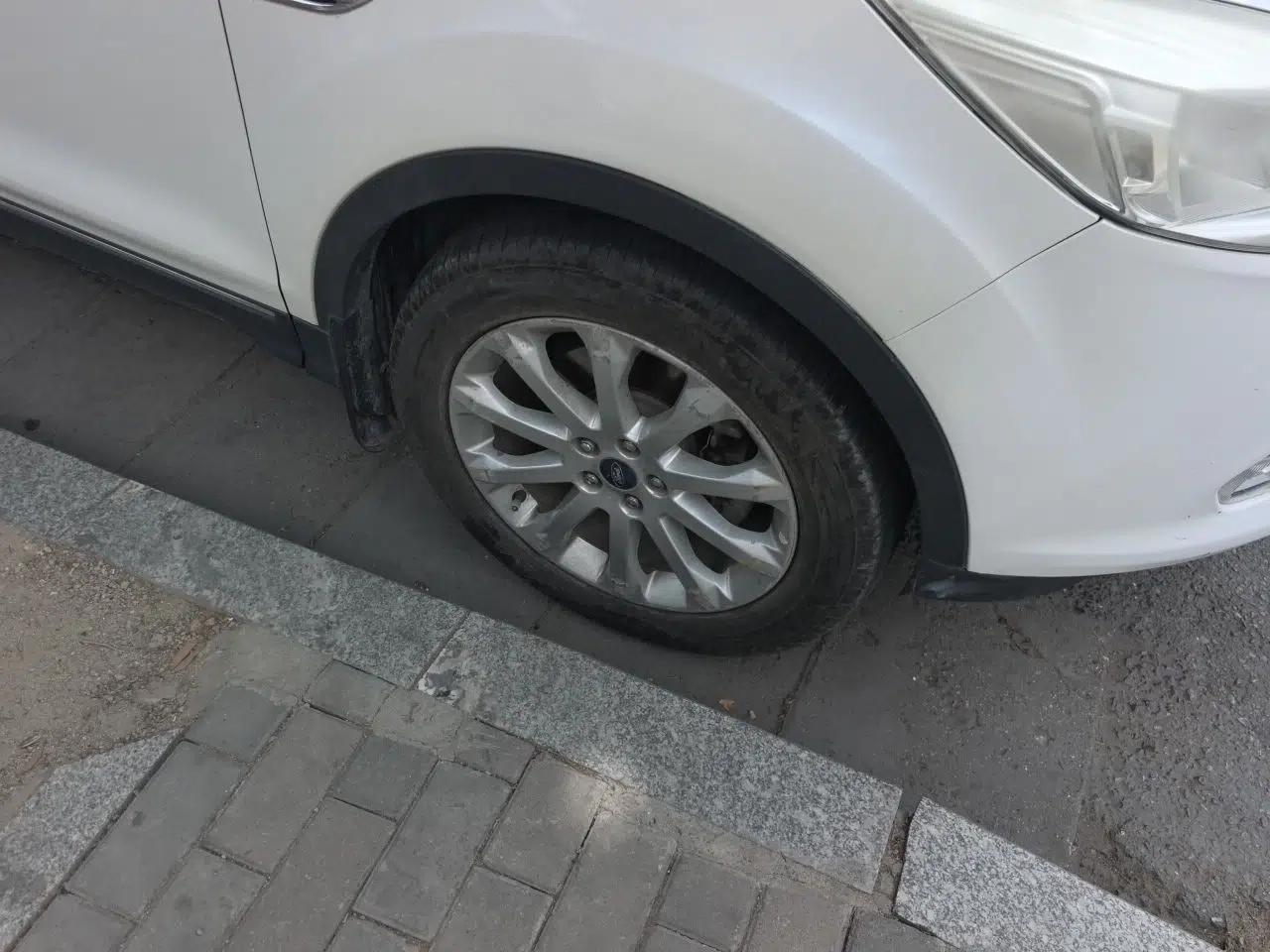 Ford Kuga 2013 1.6L GTDi 4x4 Elite Model — миниатюра 8