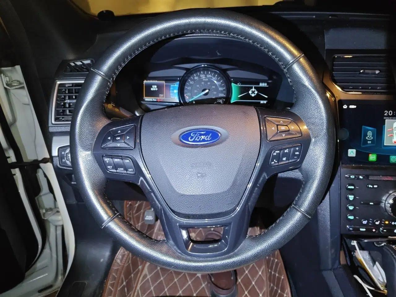 Ford Explorer 2016 2.3T Fashion Edition — миниатюра 9