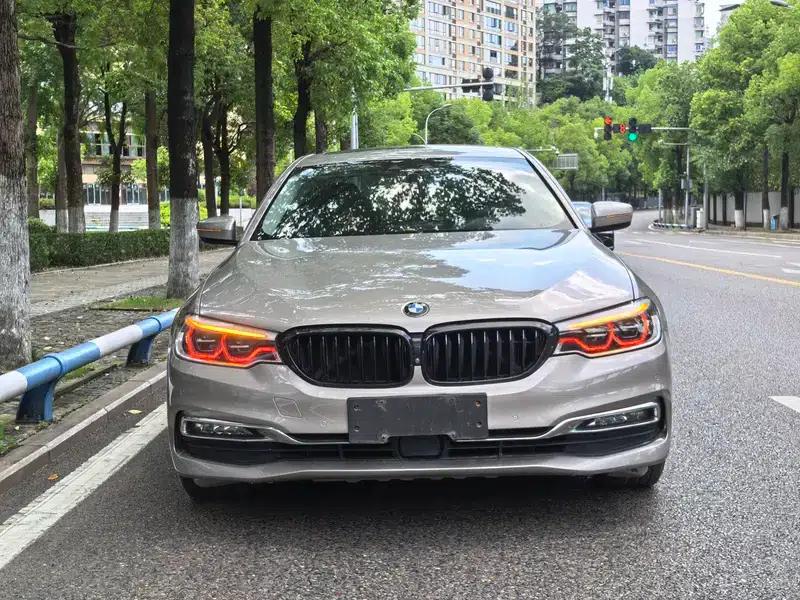 2018 BMW 5 Series 540Li Executive Edition — миниатюра 2
