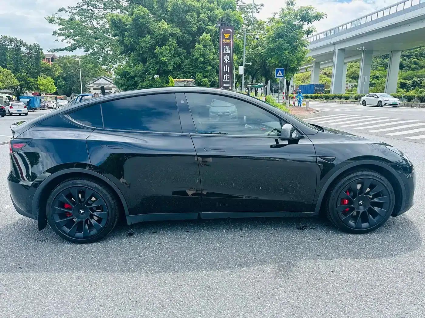 Model Y 2022 Facelift Rear-Wheel Drive Version — миниатюра 6