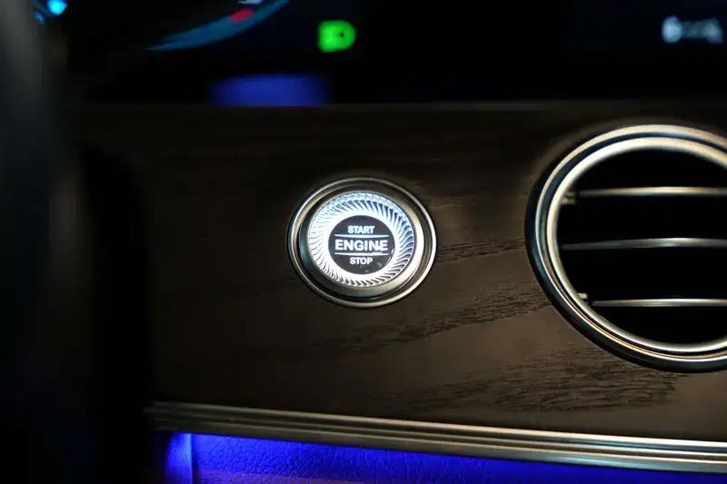 Mercedes-Benz E-Class 2021 Facelift E 300 L Premium Sport Sedan — миниатюра 7