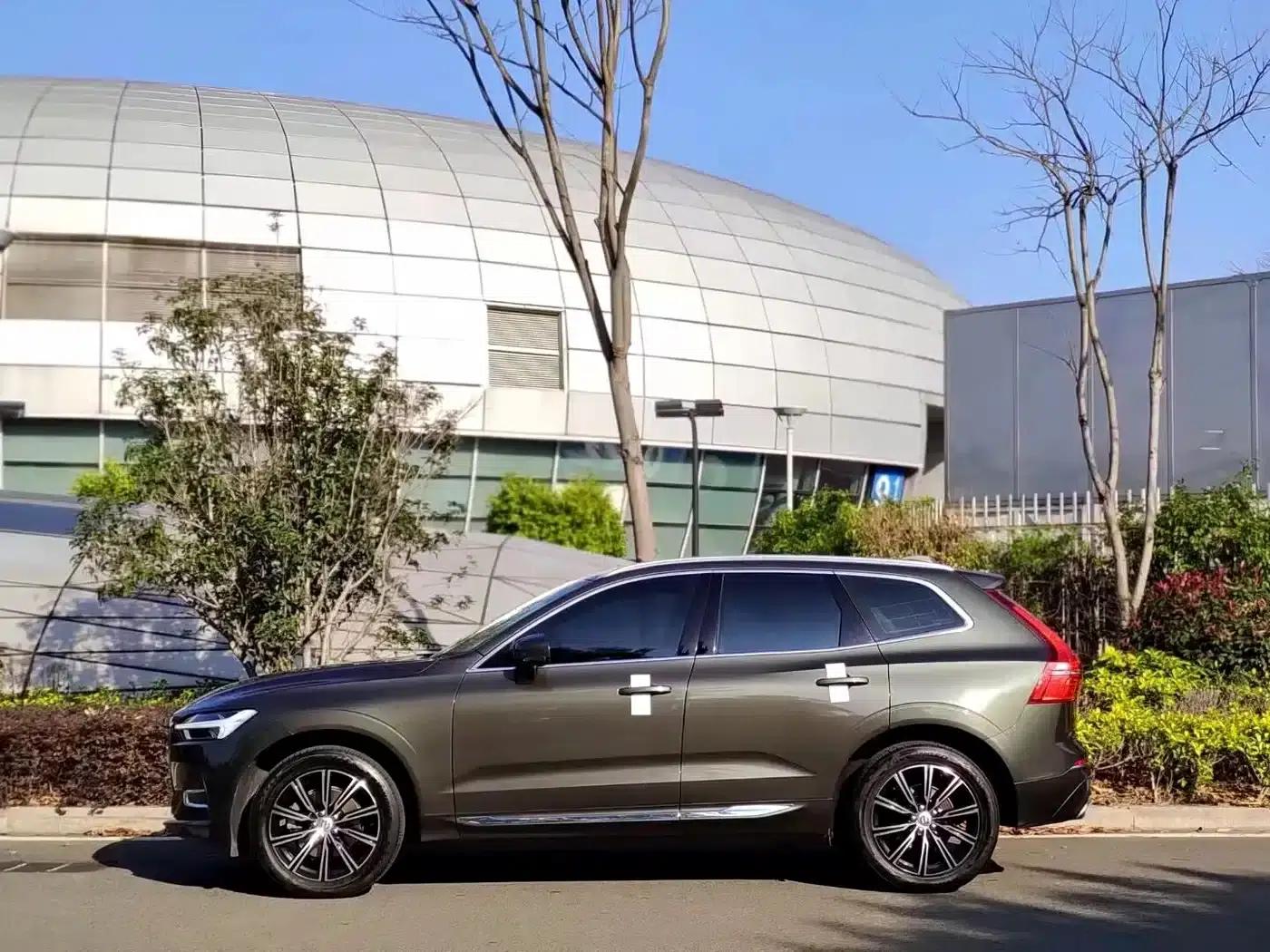 2020 Volvo XC60 T5 AWD Inscription Luxury Edition — миниатюра 3