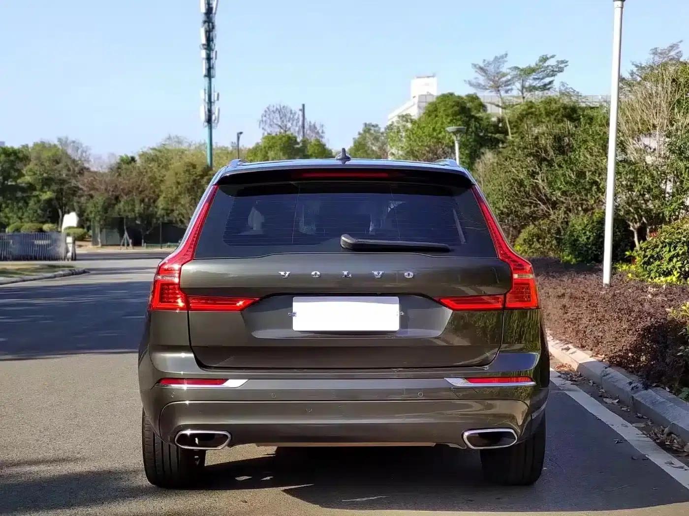 2020 Volvo XC60 T5 AWD Inscription Luxury Edition — миниатюра 5