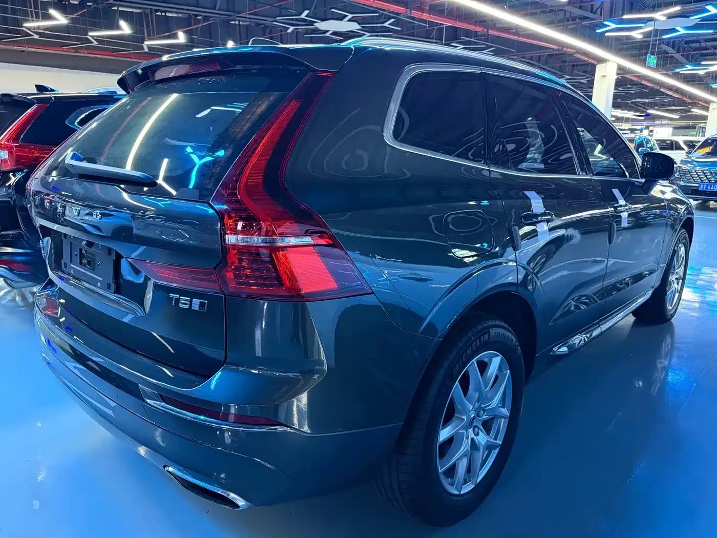 2020 Volvo XC60 T5 AWD Inscription Luxury Edition — миниатюра 18