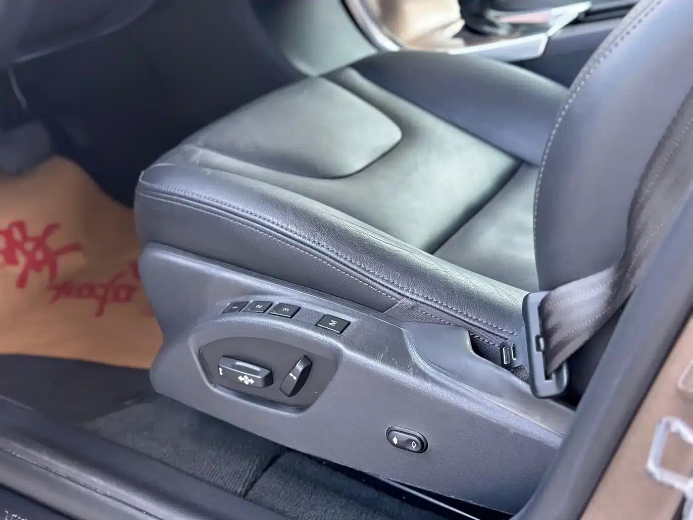2015 Volvo XC60 T5 Smart Edition — миниатюра 7