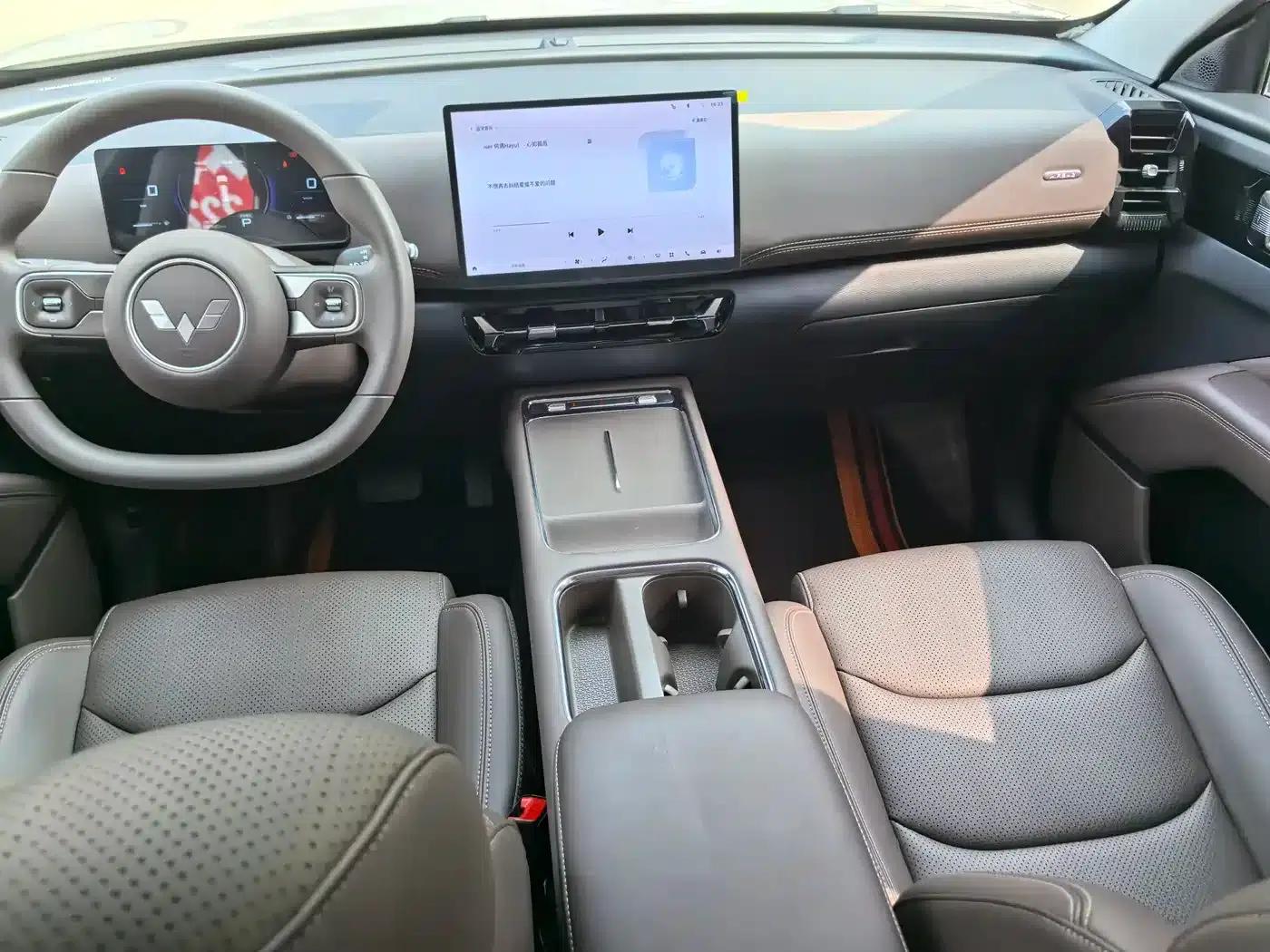 Starlight 560 New Energy 2026 Plug-in Hybrid 125km/h Luxury Model — миниатюра 9