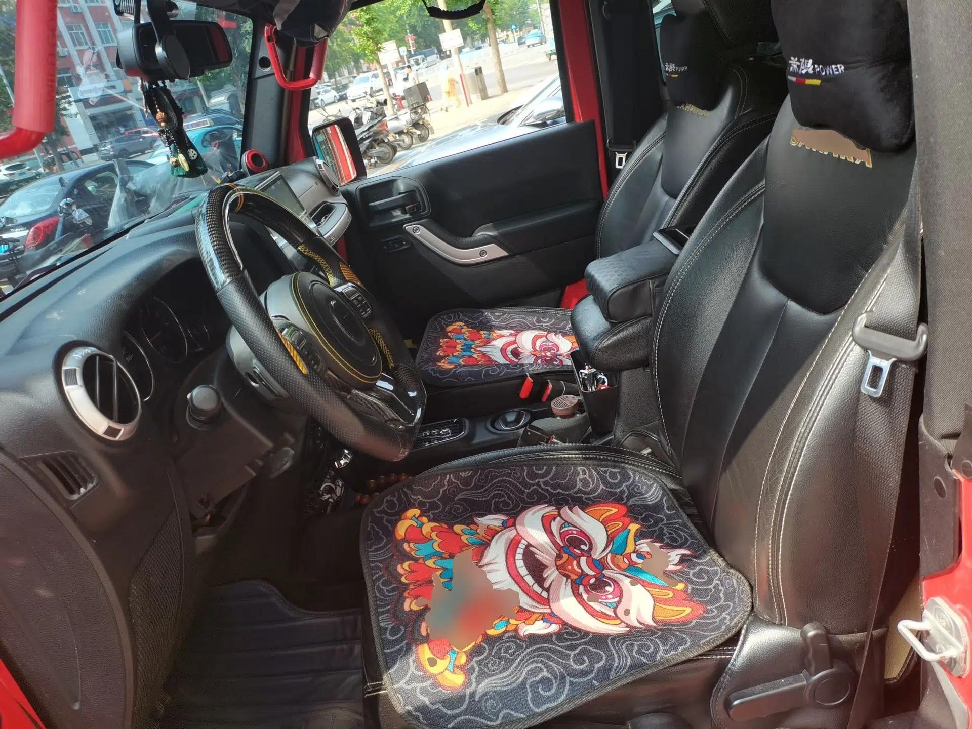 Jeep Wrangler Gasoline, automatic, 3.6-liter, two-door, four-seater — миниатюра 15