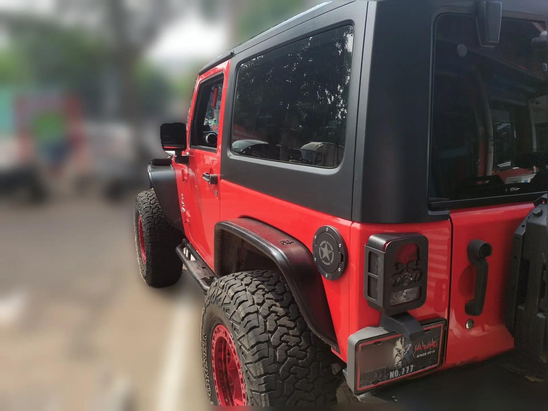 Jeep Wrangler Gasoline, automatic, 3.6-liter, two-door, four-seater — миниатюра 4