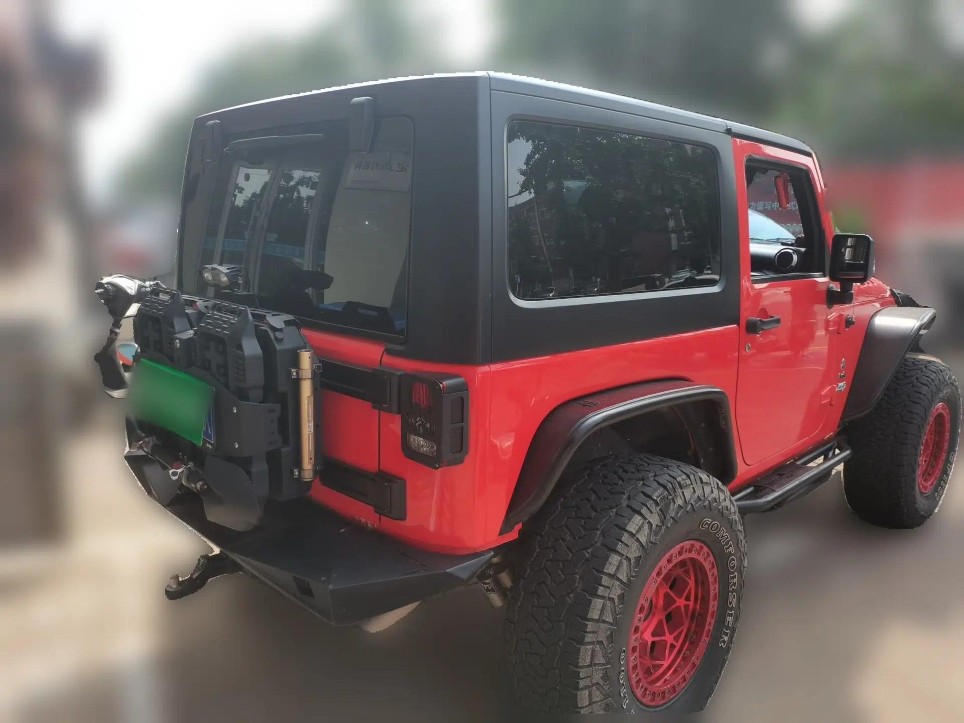 Jeep Wrangler Gasoline, automatic, 3.6-liter, two-door, four-seater — миниатюра 6