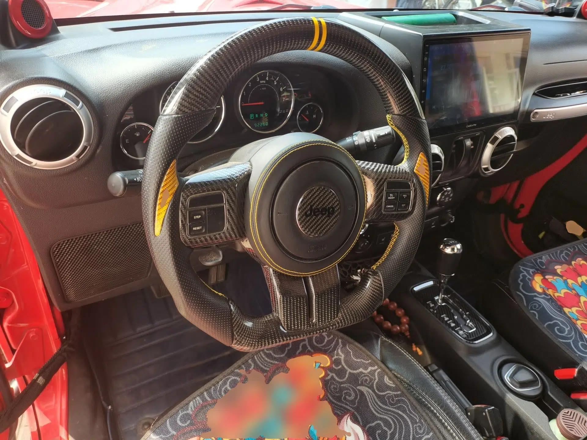 Jeep Wrangler Gasoline, automatic, 3.6-liter, two-door, four-seater — миниатюра 10