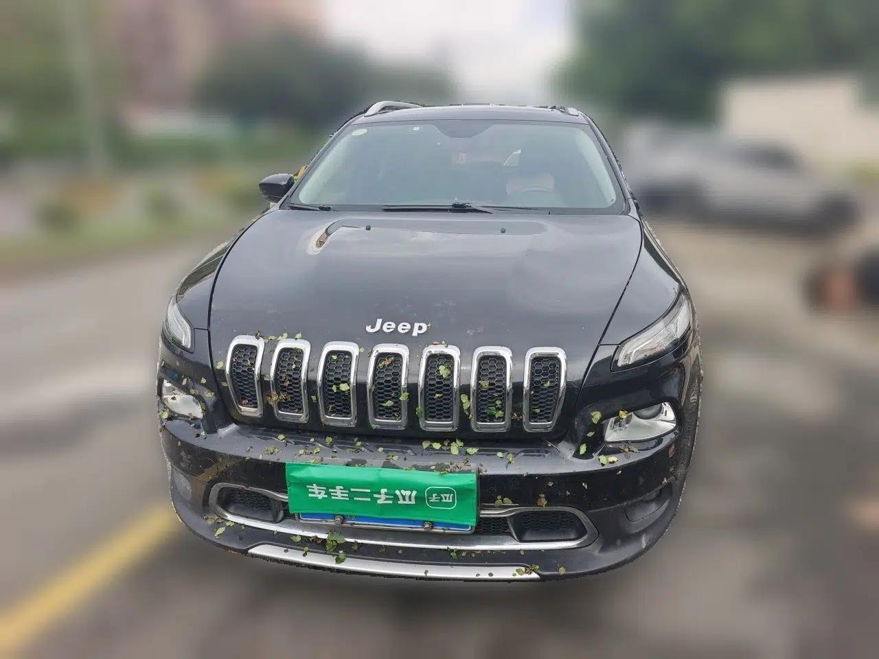 Jeep Cherokee 2017 2.0L Superior Edition — миниатюра 2