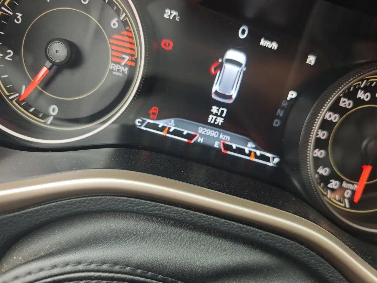 Jeep Cherokee 2017 2.0L Superior Edition — миниатюра 12