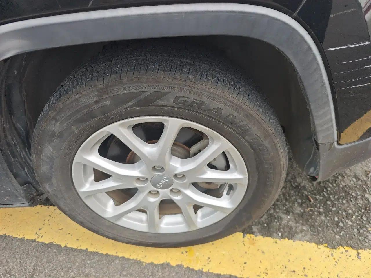 Jeep Cherokee 2017 2.0L Superior Edition — миниатюра 8