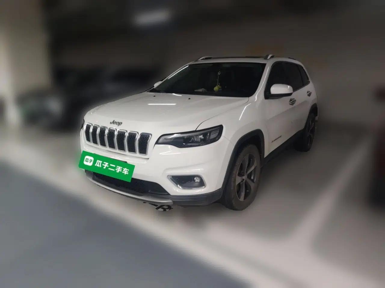 Jeep Cherokee 2019 2.0T Two-Wheel Drive Smart Enjoyment Version China V — миниатюра 1