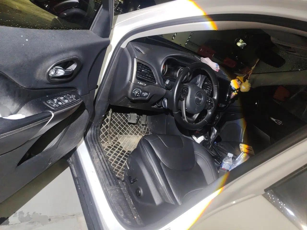 Jeep Cherokee 2019 2.0T Two-Wheel Drive Smart Enjoyment Version China V — миниатюра 16