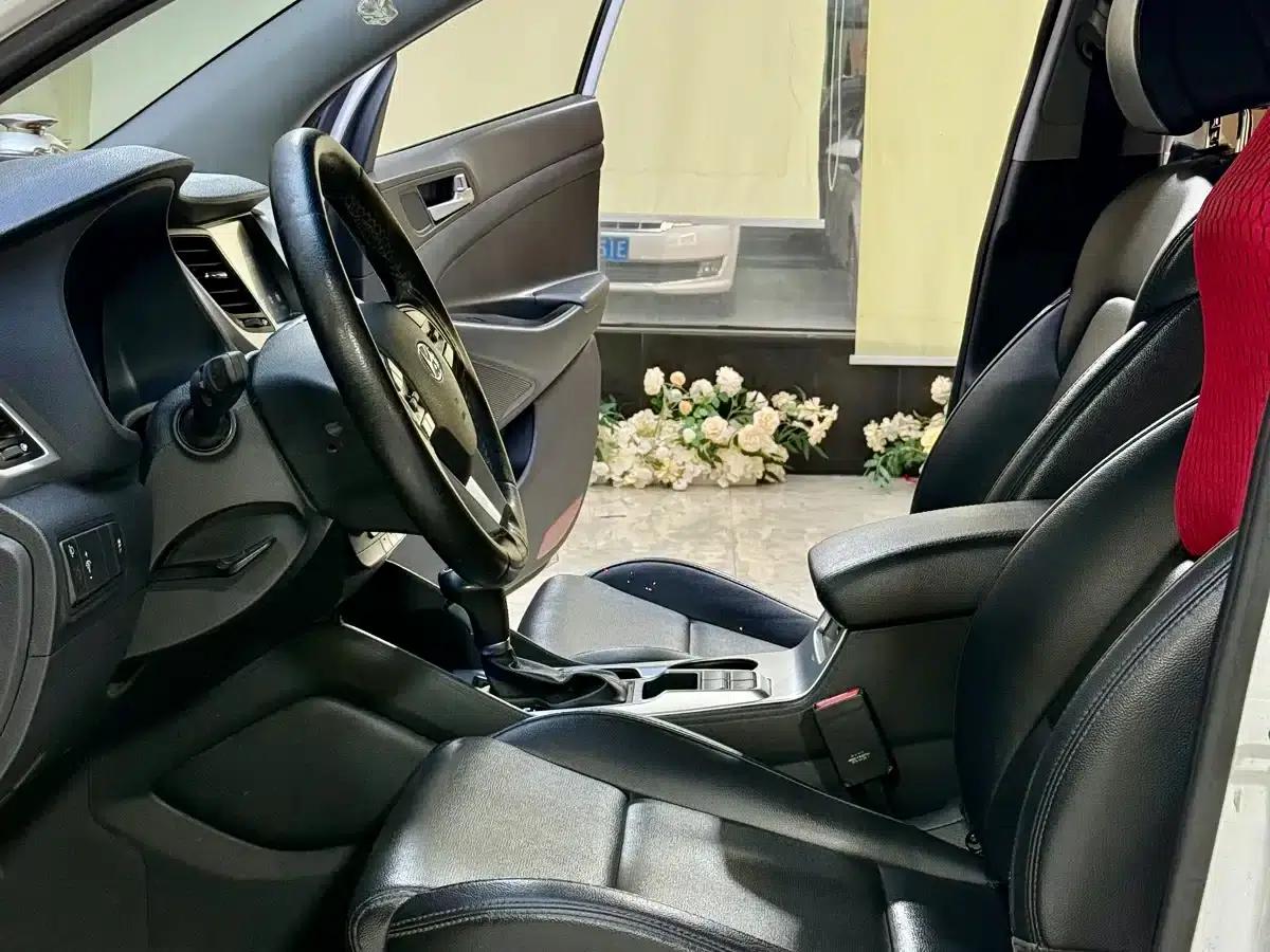 Tucson 2015 1.6T Dual-Clutch Two-Wheel Drive Intelligent Model — миниатюра 4