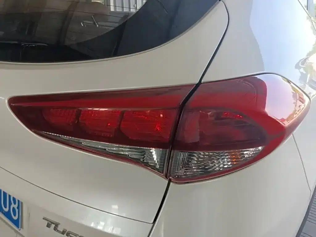 Tucson 2015 1.6T Dual-Clutch Two-Wheel Drive Intelligent Model — миниатюра 8