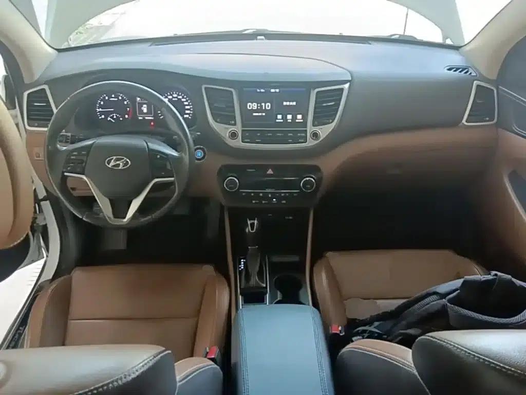 Tucson 2015 1.6T Dual-Clutch Two-Wheel Drive Intelligent Model — миниатюра 10