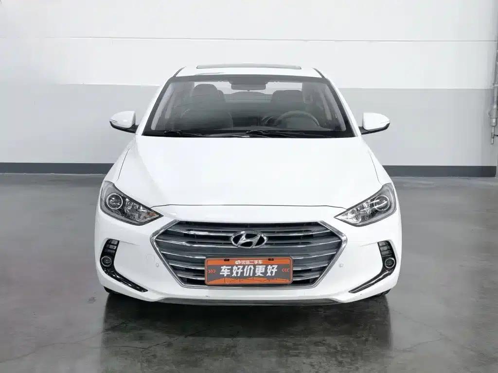 Hyundai Elantra 2016 1.6L Automatic Smart Elite Edition — миниатюра 3