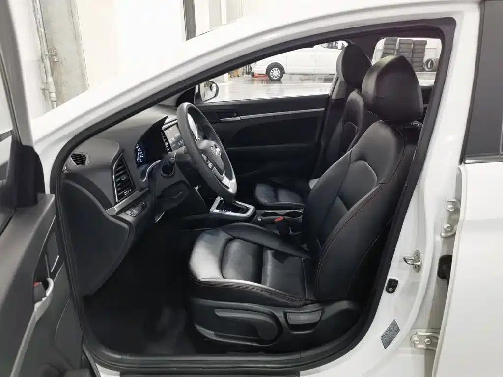 Hyundai Elantra 2016 1.6L Automatic Smart Elite Edition — миниатюра 10