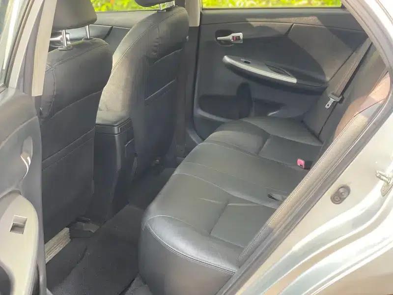 2012 Toyota Corolla Premium Edition 1.8L CVT GL-i — миниатюра 22