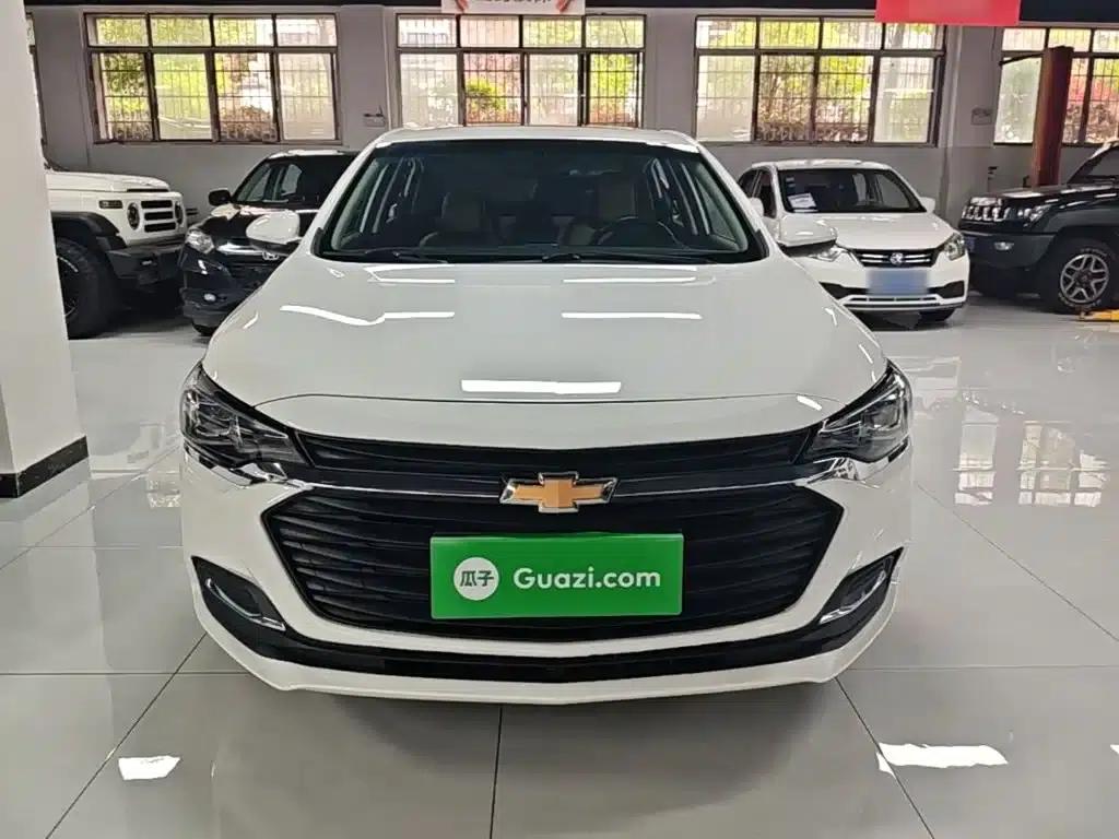 Chevrolet Cruze 2022 320 Automatic Enjoy Sunroof Edition — миниатюра 3