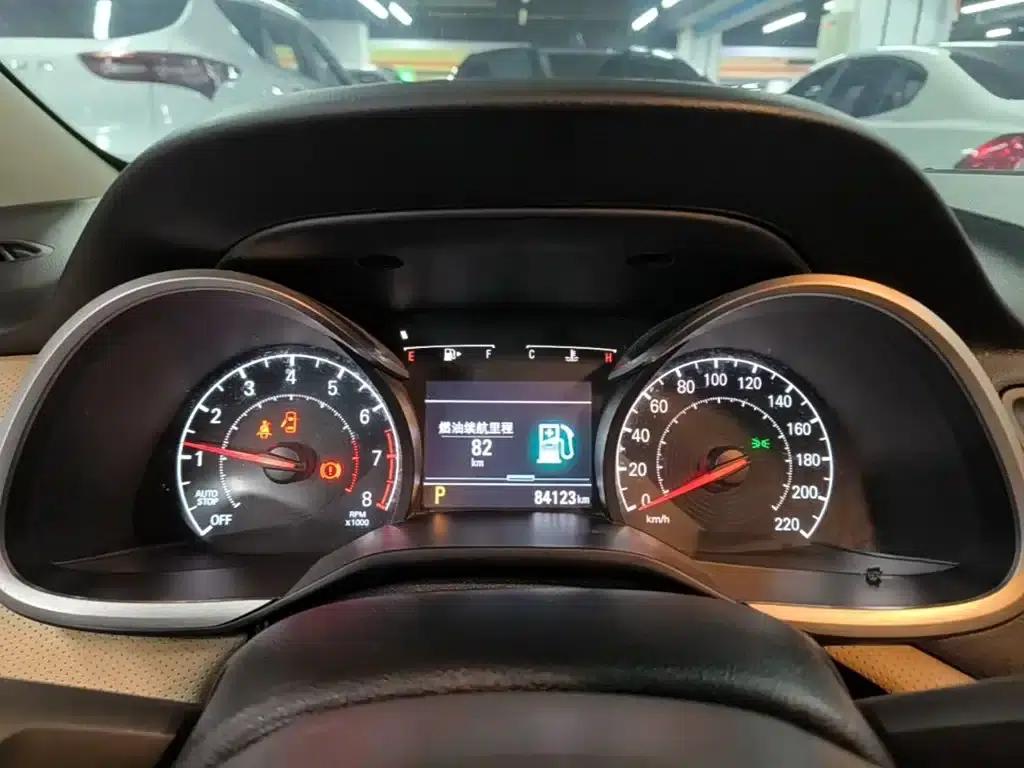 Chevrolet Cruze 2022 320 Automatic Enjoy Sunroof Edition — миниатюра 12