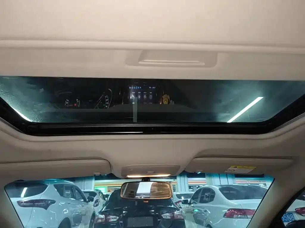 Chevrolet Cruze 2022 320 Automatic Enjoy Sunroof Edition — миниатюра 18