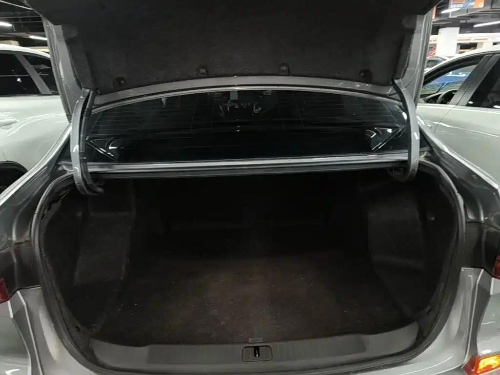 Chevrolet Cruze 2022 320 Automatic Enjoy Sunroof Edition — миниатюра 19