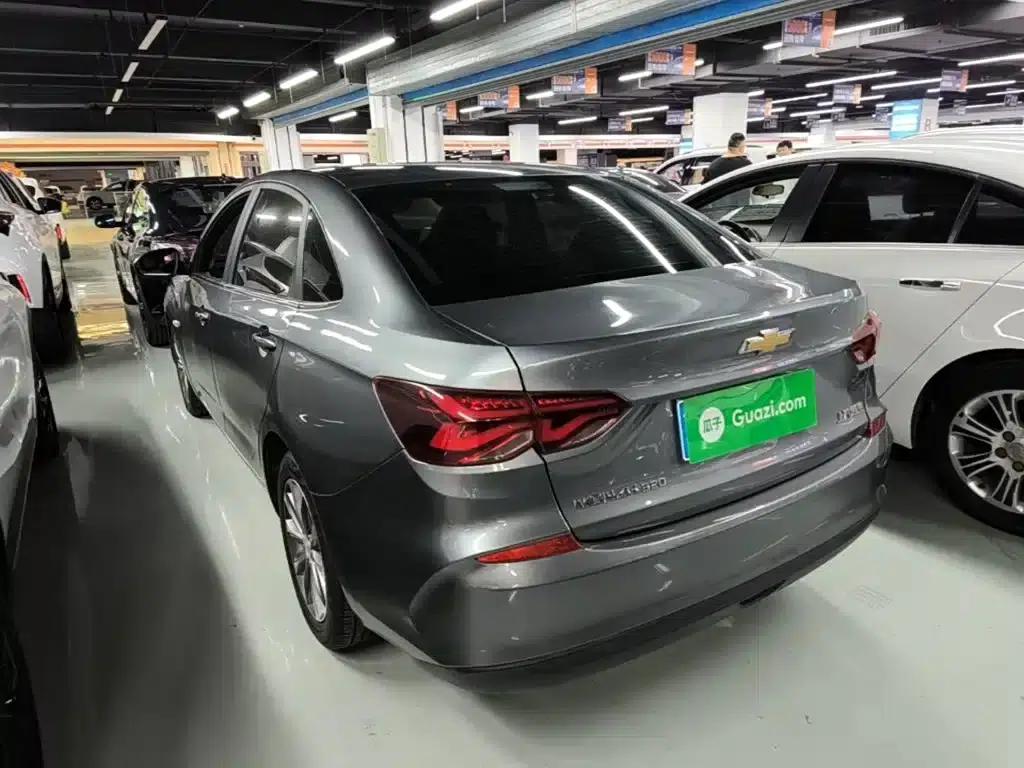 Chevrolet Cruze 2022 320 Automatic Enjoy Sunroof Edition — миниатюра 5