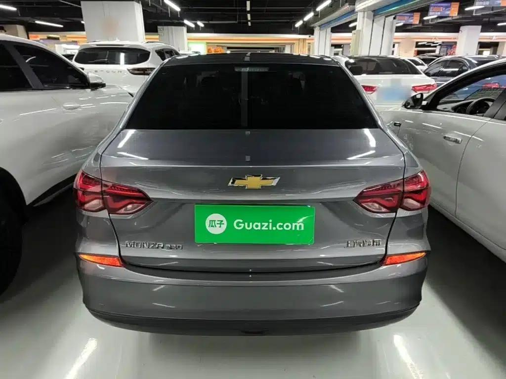 Chevrolet Cruze 2022 320 Automatic Enjoy Sunroof Edition — миниатюра 6