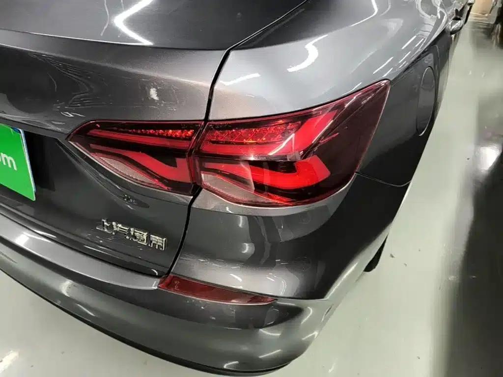 Chevrolet Cruze 2022 320 Automatic Enjoy Sunroof Edition — миниатюра 8