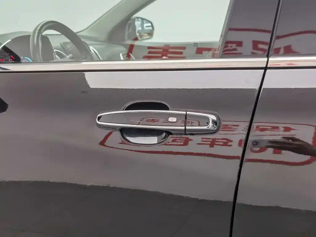 2018 Chevrolet Equinox 550T Automatic 4WD Crossover Edition — миниатюра 18