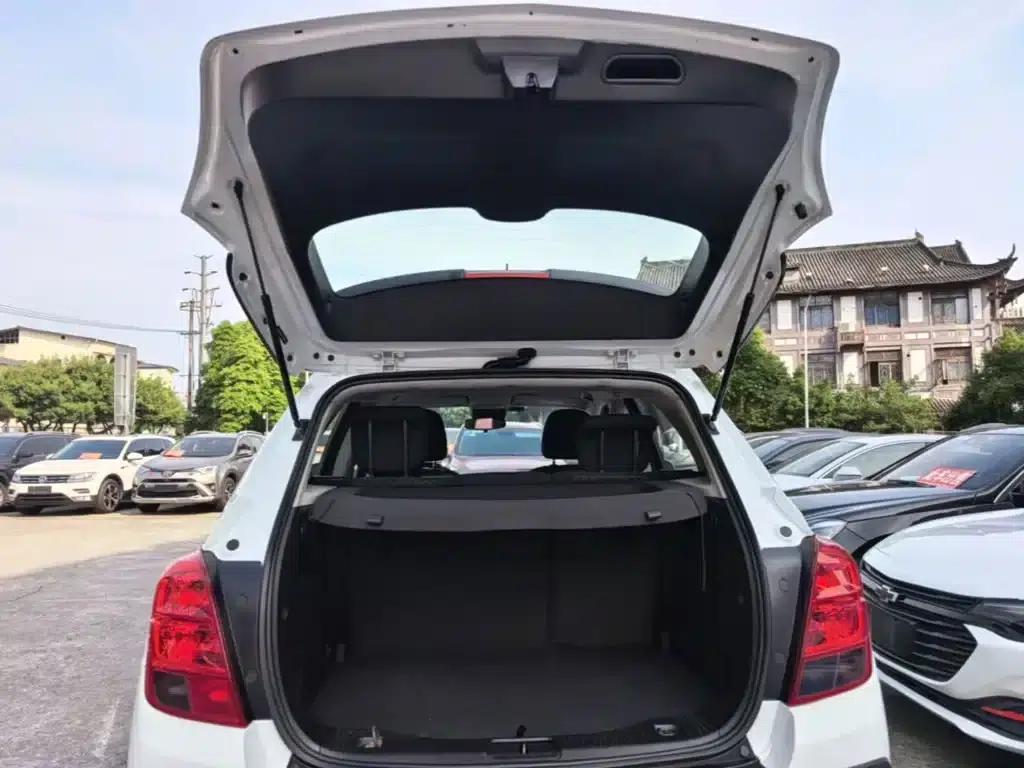 Chevrolet Trax 2014 1.4T Automatic 2WD Comfort Model — миниатюра 19