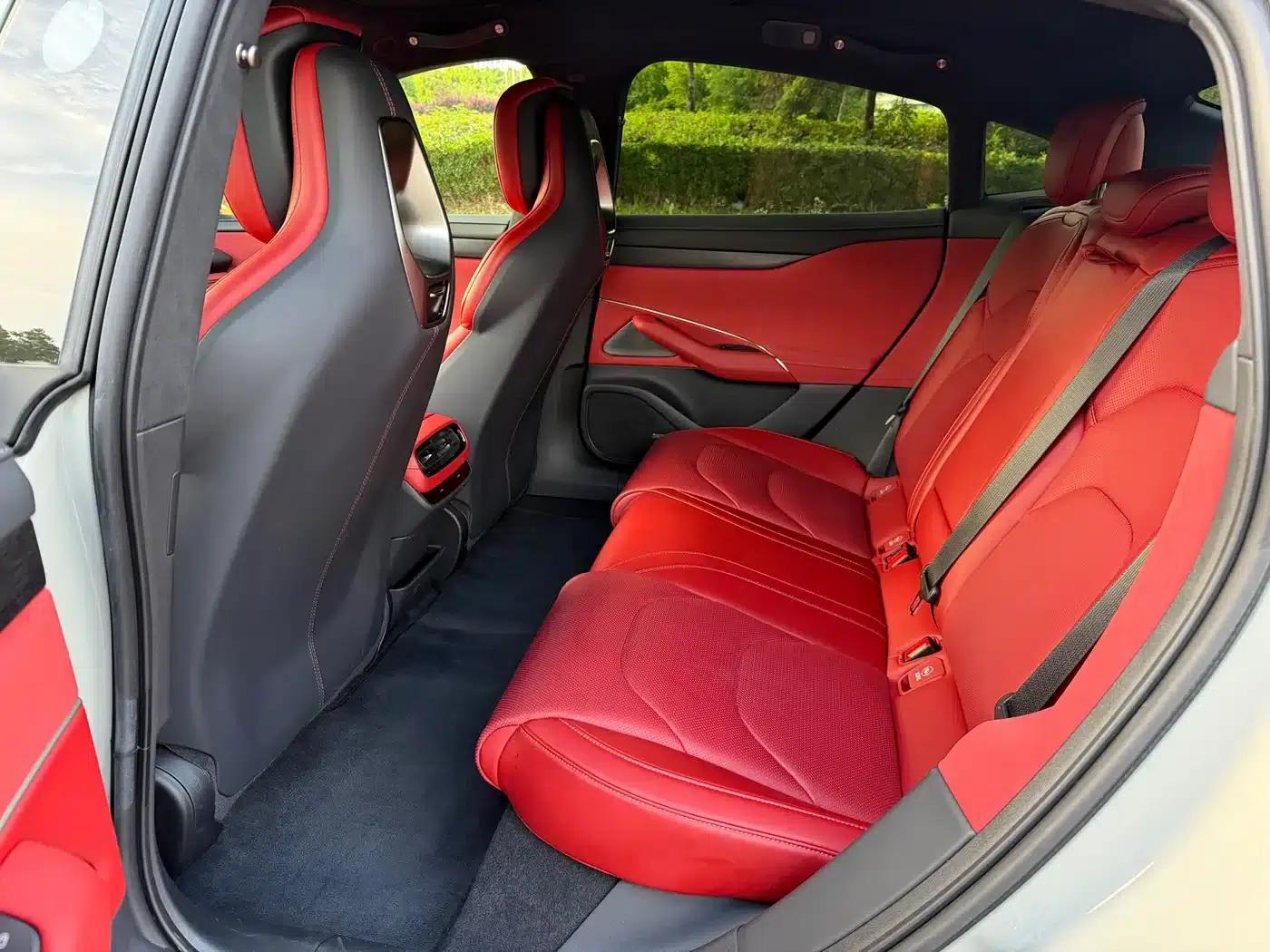 Xiaomi SU7 2024 All-Wheel Drive Long Range High-End Intelligent Driving Max Edition — миниатюра 8