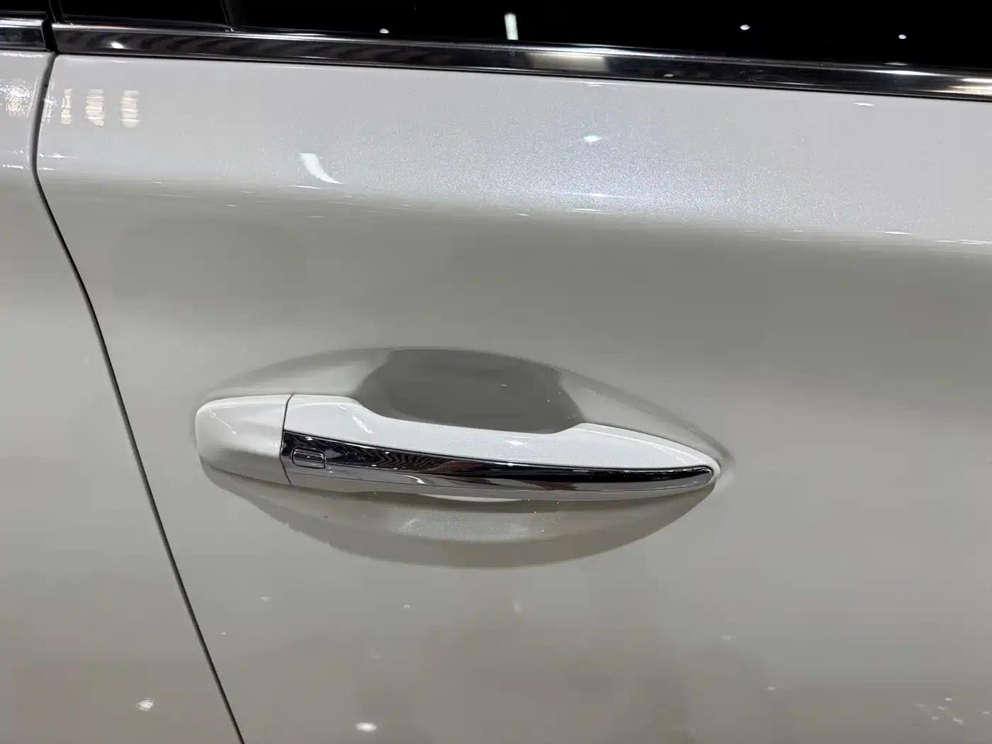 Infiniti Q50L 2019 2.0T 30th Anniversary Limited Edition — миниатюра 29