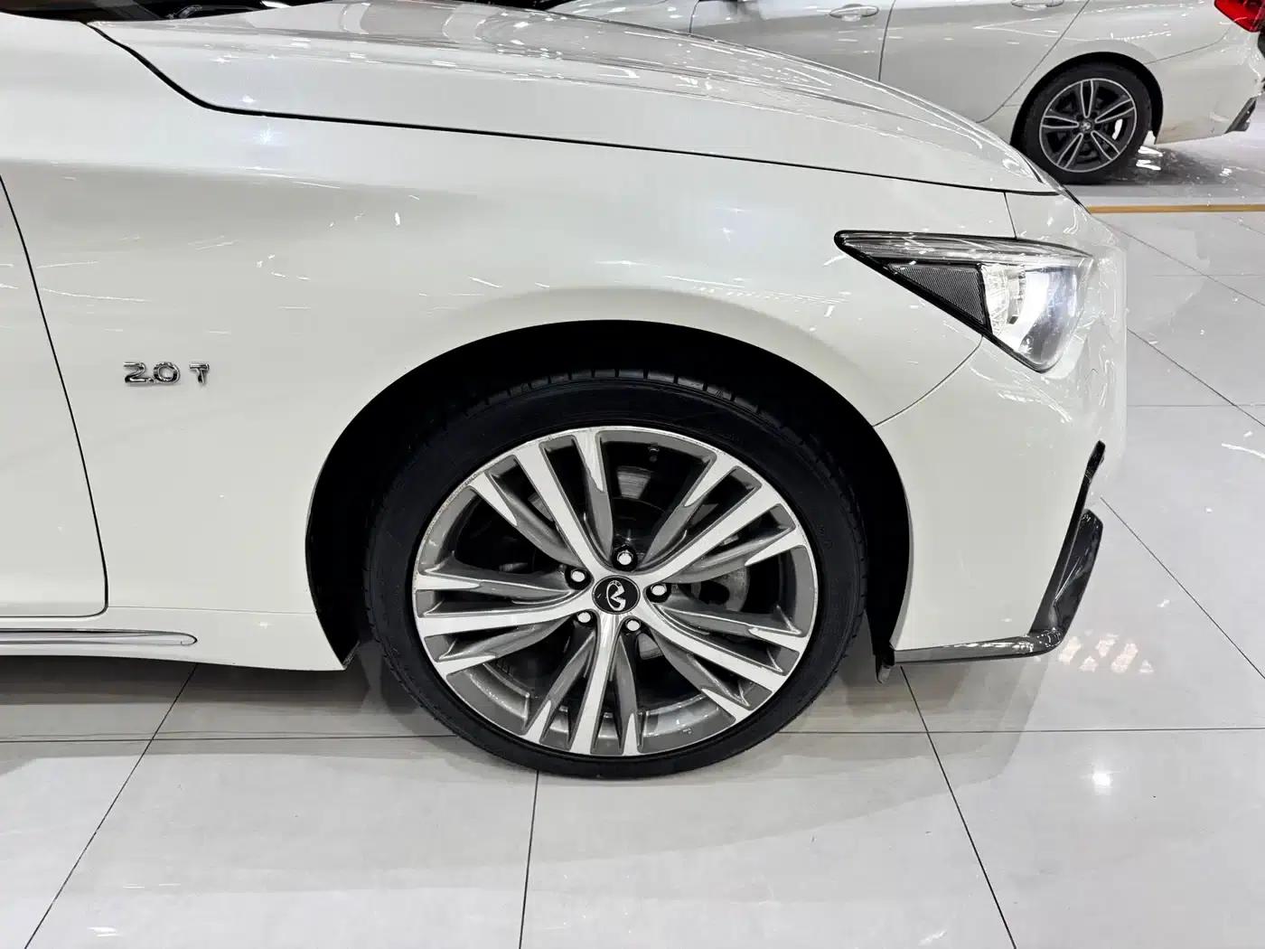 Infiniti Q50L 2019 2.0T 30th Anniversary Limited Edition — миниатюра 31
