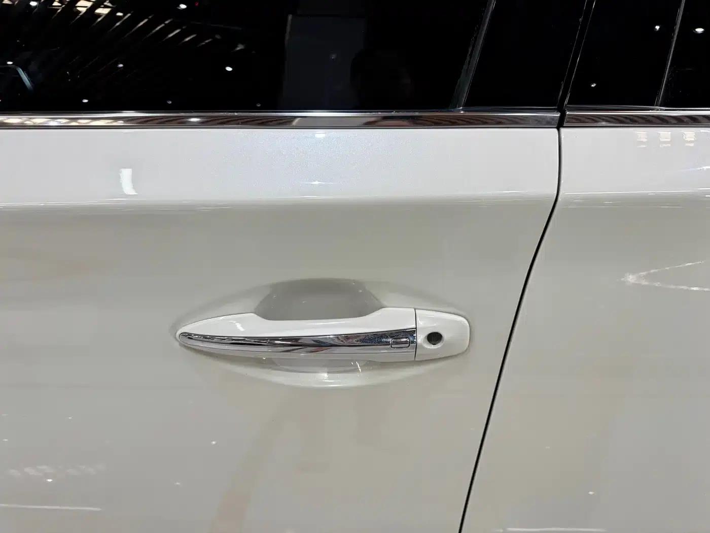 Infiniti Q50L 2019 2.0T 30th Anniversary Limited Edition — миниатюра 35