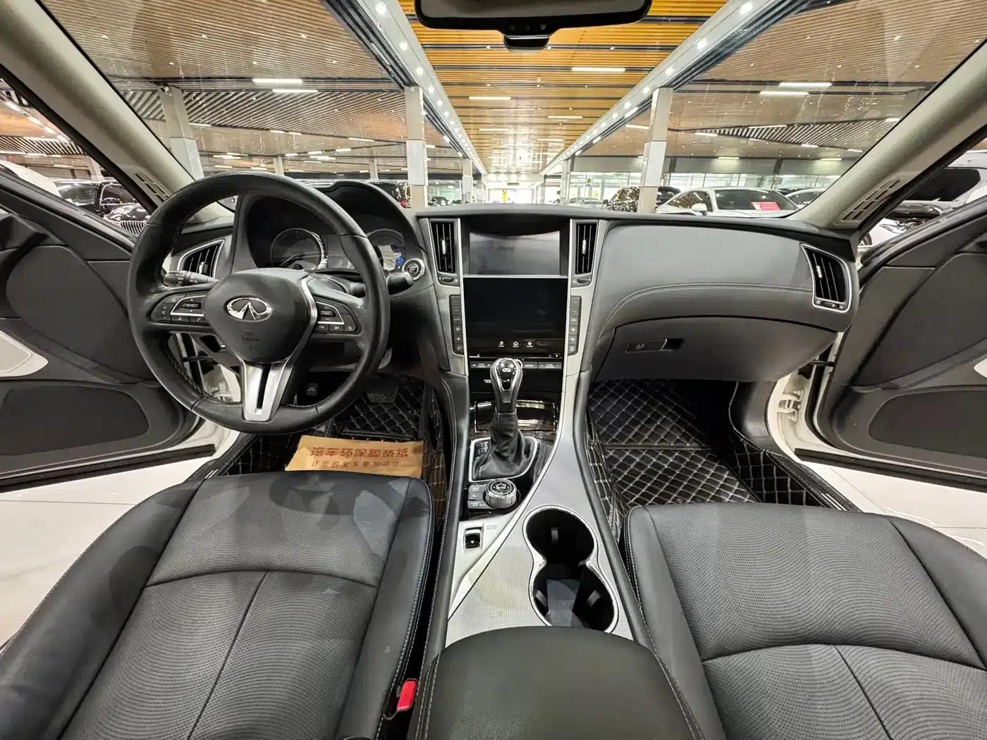 Infiniti Q50L 2019 2.0T 30th Anniversary Limited Edition — миниатюра 44