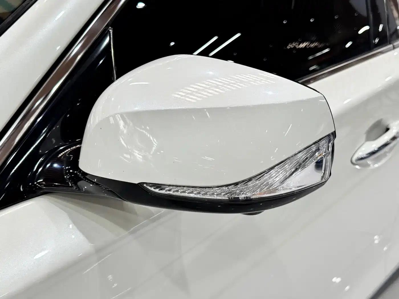 Infiniti Q50L 2019 2.0T 30th Anniversary Limited Edition — миниатюра 47