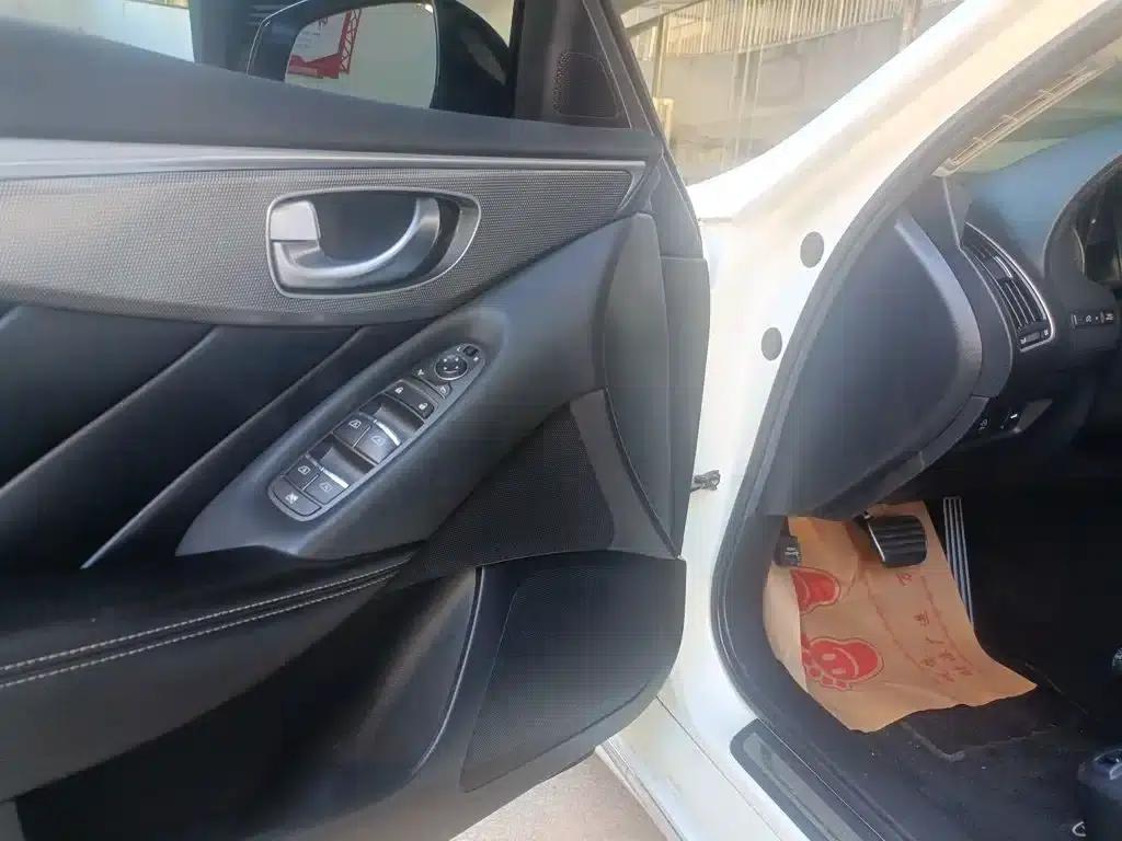 Infiniti Q50L 2015 2.0T Sport Edition — миниатюра 20
