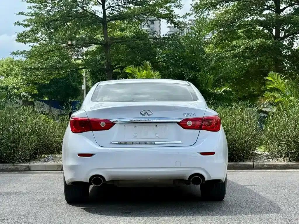 Infiniti Q50L 2015 2.0T Sport Edition — миниатюра 24