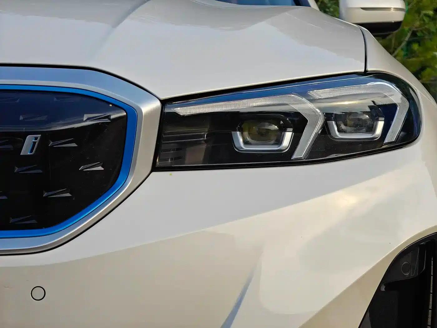 BMW i3 2022 eDrive 35L — миниатюра 3