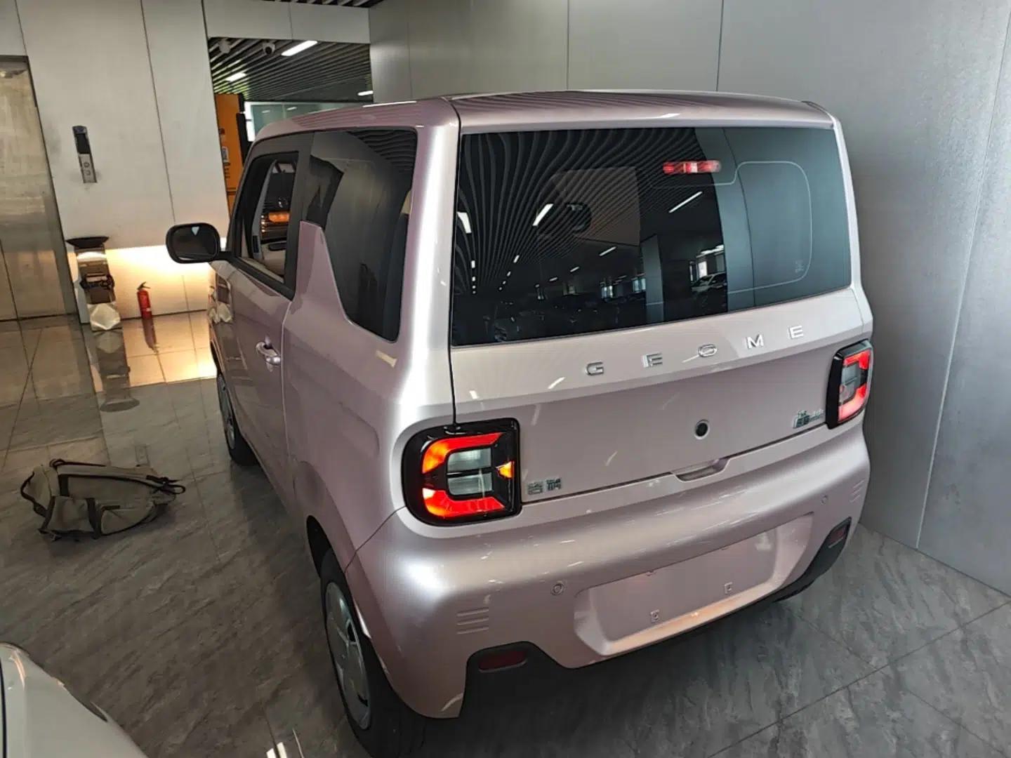 Geely Galaxy Panda 2024 Panda Mini 200km Longteng PRO Edition — миниатюра 4
