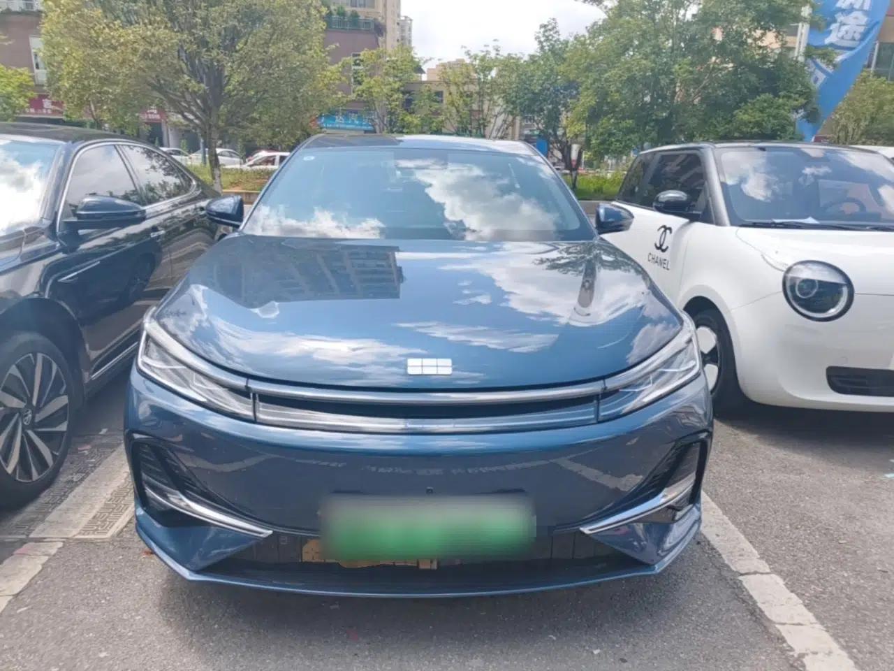 Geely Galaxy A7 2025 Model EM-i 150km Starship Edition — миниатюра 2