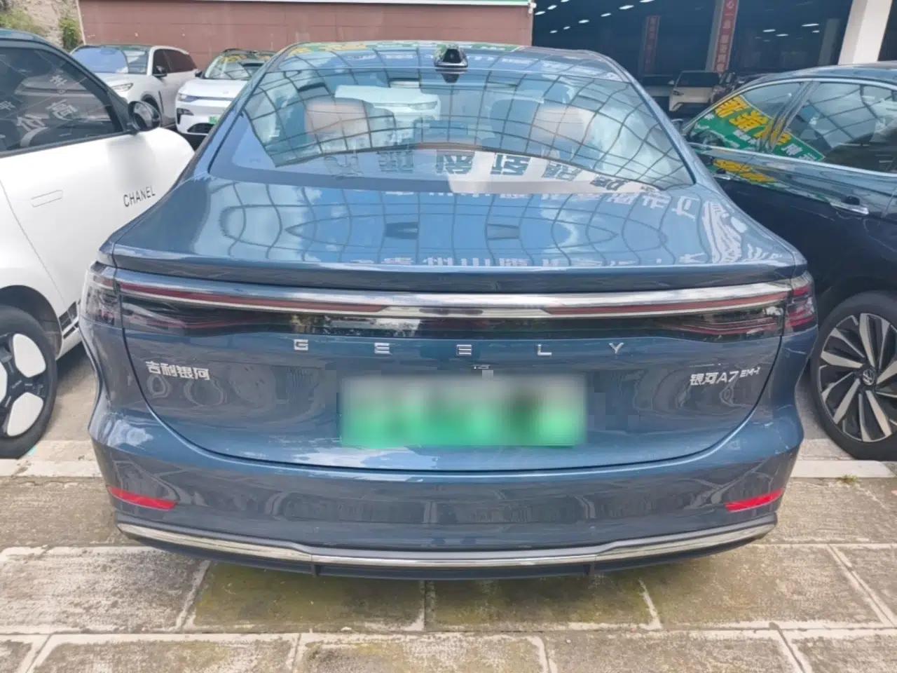 Geely Galaxy A7 2025 Model EM-i 150km Starship Edition — миниатюра 5