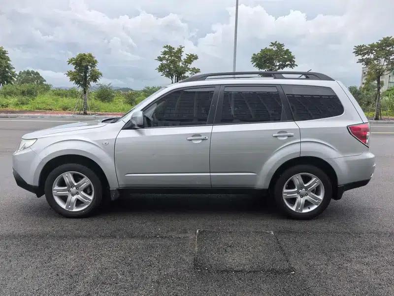 2010 Ford Forester 2.5XS Automatic Luxury Edition — миниатюра 4