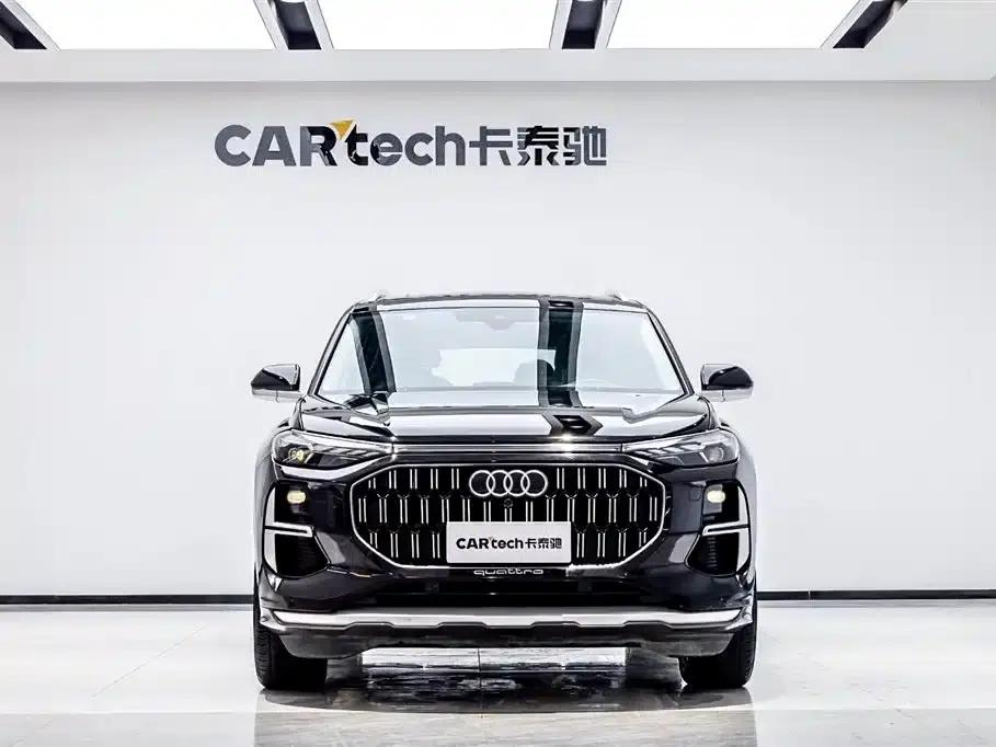 Audi Q6 2024 40 TFSI quattro Cloud View Edition, Feathered Forest Package, 7-seater — миниатюра 1