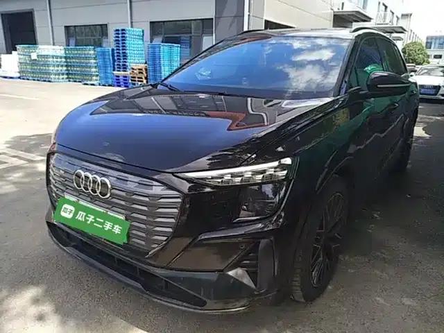 Audi Q5 e-tron 2022 Model 40 e-tron Star Edition Mech Suit